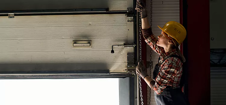 Addressing Common Garage Door Stoppage Issues in Egypt Lake-Leto, FL